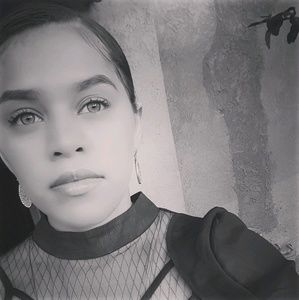 Meet your Posher, Jacqueline